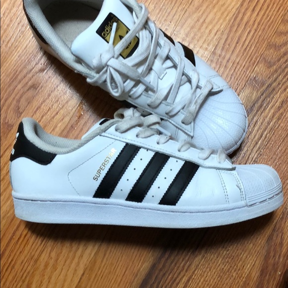 Adidas superstar women’s size 8 - Picture 3 of 3